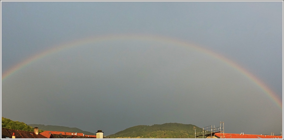 Regenbogen über Blonay
(08.08.2015)