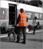 Die Bahn und ihre (Service)-Mitarbeiter sind zur Stelle, wenn jemand Hilfe braucht. 
Lausanne, den 13.02.2011