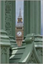 Eine etwas andere Sicht auf die Uhr vom Big Ben.
(22.05.2014)