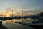 Nach dem Sonnenuntergang kehrt Stille im Hafen von La-Tour-de-Peilz ein.
(27.02.2012)