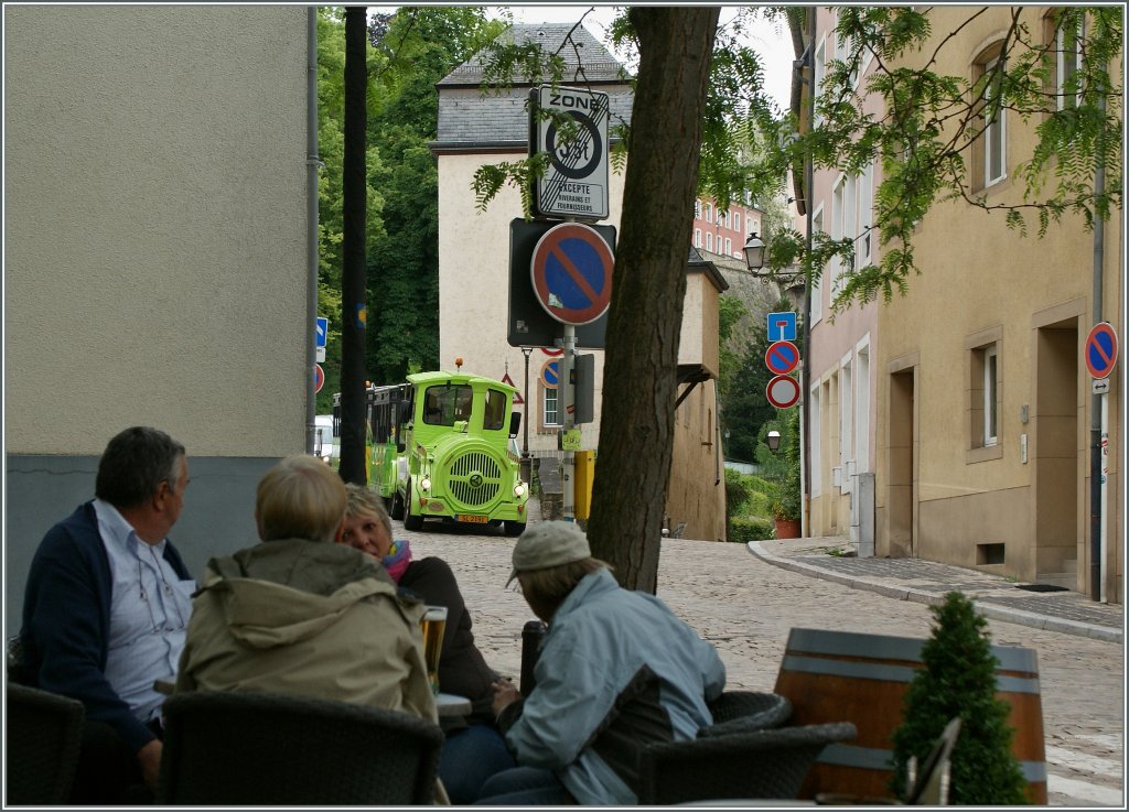 Auch in Luxembourg verkehrt fr die Touristen (und Einheimischen) ein  Petit-Train .
14. Juni 2013
