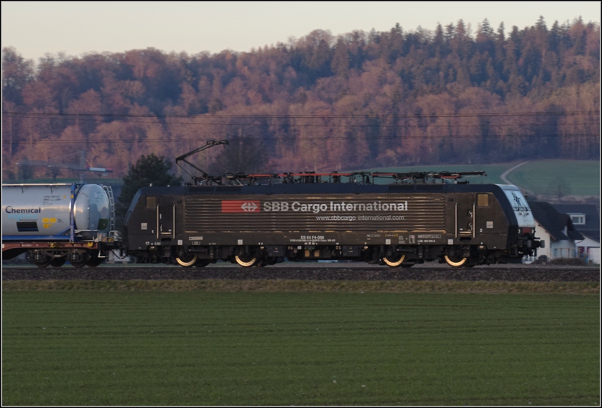 189 996 MRCE/SBBCI in Hendschiken. Januar 2022.