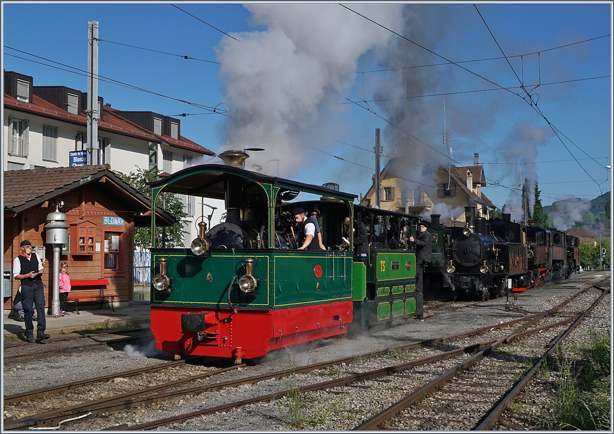 50 Jahre Blonay - Chamby; Mega Steam Festival: - Die G 2/  N° 4  Rimini  steht an der Spitze einer eindrücklichen Dampflokparade in Blonay zu 50 Jahre Jubiläum der Blonay-Chamby Bahn. 

11. Mai 2018