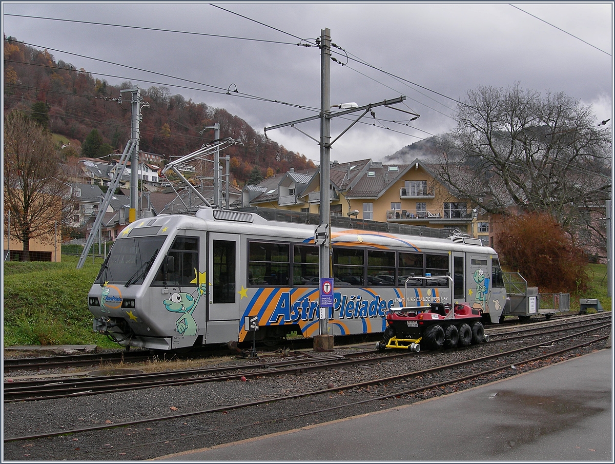 Das Neuste bei der MOB: ein Mini-Feuerwehr Auto/Zug, hier bei Probefahrten in Blonay.
3. Dez. 2018