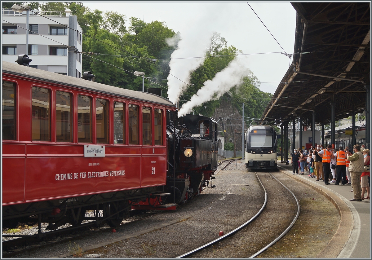 Die CHEMIN DE FER ELECTRIQUE VEVEYSANS (CEV) damals und heute (auch wenn sie heute MVR heisst und von der MOB annektiert wurde).

Vevey, den 20. Juni 2021