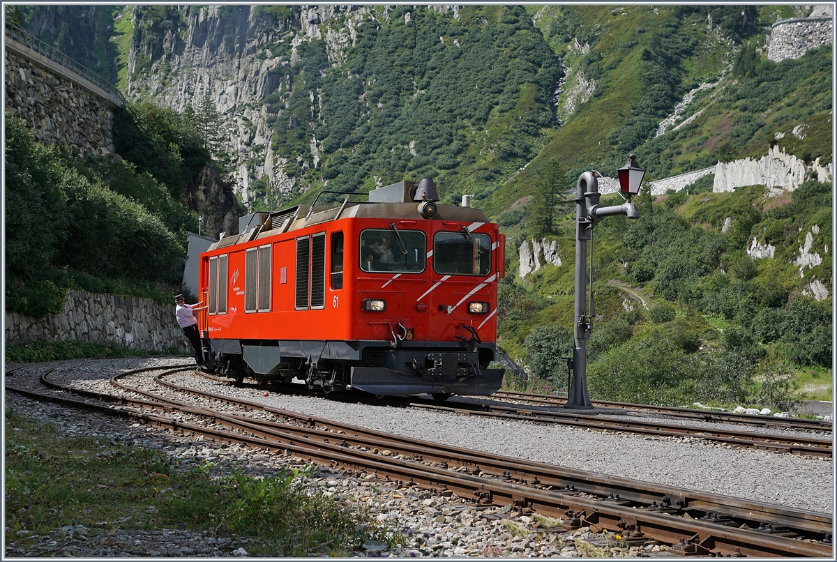 Die MGB HGm 4/4 61 rangiert in Gletsch.

31. August 2019