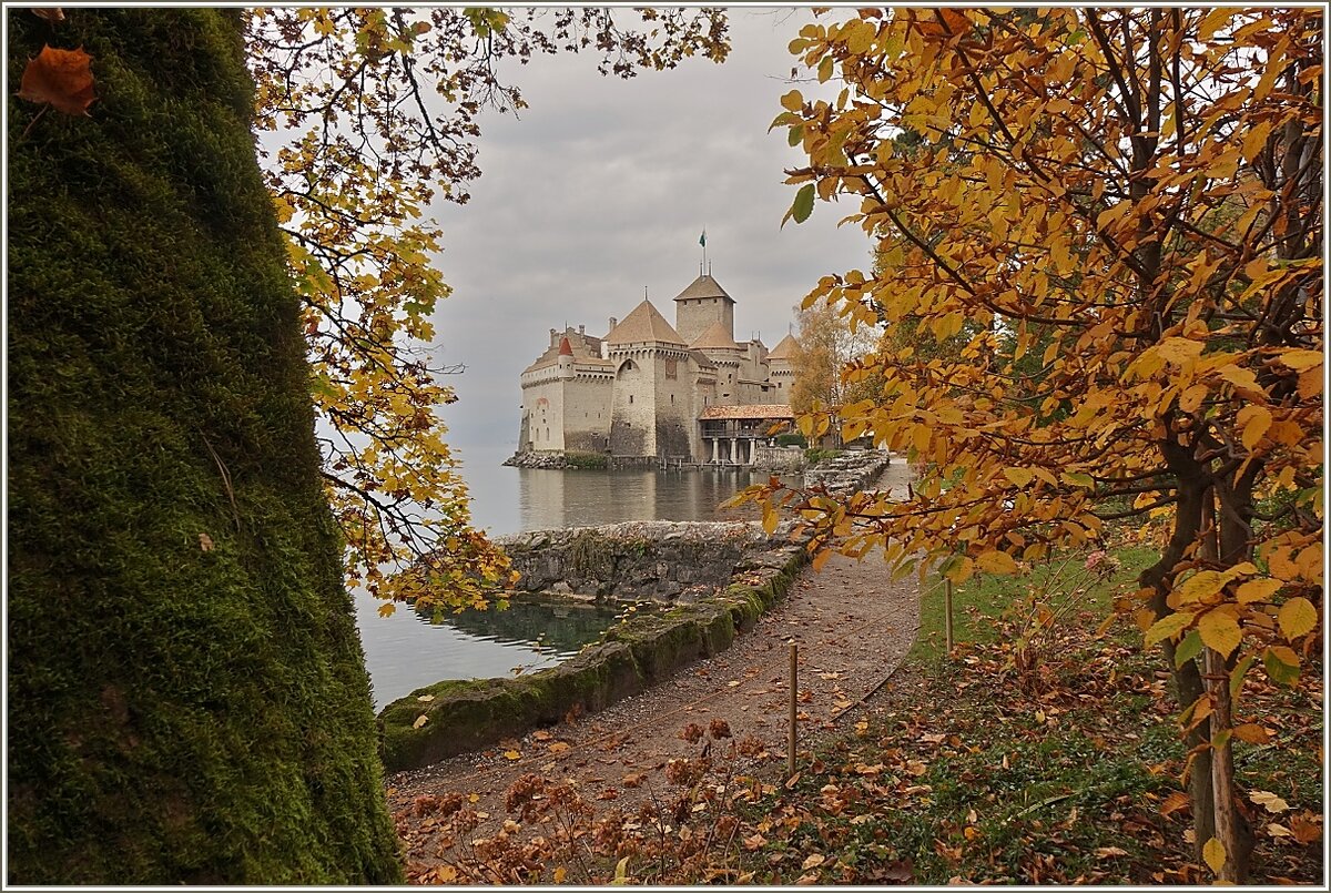Herbstzeit am Château de Chillon.
(03.11.2020) 