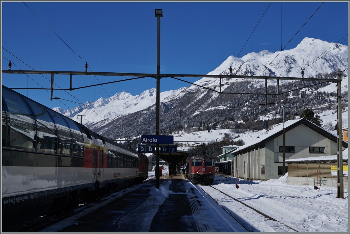 IR Verkehr Locarno - Zürich/Basel in Airolo. 
11. Feb. 2016