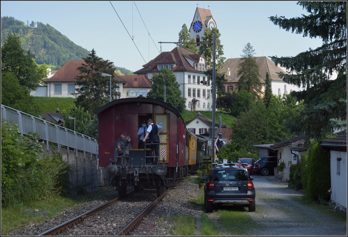 Zugschluss in Hinwil. Juli 2020.