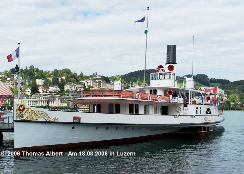 Name:  GALLIA  / Baujahr: 1913 (Stapellauf 02.06.1913, Indienststellung 10.07.1913) / Bauwerft: Escher-Wyss & Cie in Z�rich (Schweiz) / Flagge: Schweiz / L�nge: 62,85 m �ber alles , 60,00 m �ber Perpendikel / Breite: 7,20 m auf Hauptspant , 14,50 m �ber Radkasten / Tiefgang: 1,34 m (leer) , 1,53 m (beladen) / 900 Passagiere (1000 Passagiere bei Indienststellung) / Antrieb: Dampfmaschine (Schr�gliegende 2-Zyl.-Hei�dampf-Verbundmaschine) mit 1085 PSi / Eigner ~ Betreiber: Schifffahrtsgesellschaft des Vierwaldst�ttersees (SGV) in Luzern / Heimathafen: Luzern / Fahrtgebiet: Vierwaldst�ttersee / Schiffs- oder Registriernummer: ? / Bemerkung: Das Schiff h�lt mit 31,5 km pro Stunde den Geschwindigkeitsrekord aller Schweizer Radschiffe. 1926 Aufbau eines geschlossenen Steuerhauses. Winter 1952-53 Umbau von Kohle- auf Schwer�lfeuerung. 1979 und 2004 folgten weitere umfangreiche Renovierungen am Schiff.