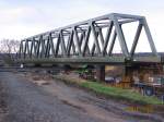Am 08.01.2012 wartet die neue Saalebr�cke in Ro�bach immer noch auf ihren Einbau.