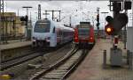 Die Farbe des neuen S�dwest-Express BR 429 wird durch das fahle Licht des aufziehenden Sturms in ihrem Eindruck verst�rkt.