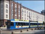 Moderne Stra�enbahn in Rostock.