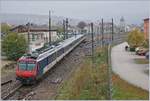 Der TER 18121 erreicht von Frasne kommend den Bahnhof Pontarlier.