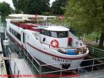 Name:  VERITAS  / Baujahr: 2000 / Bauwerft: ? in Maastricht (Niederlande) / Flagge: Deutschland / L�nge: 23,66 m / Breite: 4,90 m / Tiefgang: 0,60 m / 75 Passagiere / Antrieb: 2 x Deutz-Diesel mit je