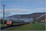 Und weiter geht die Fahrt: der RE 18122 verlässt Noiraigue in Richtung Traver.