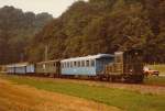 OeBB: Regionalzug mit Ce 2/2 102, D2 und sämtlichen zur Verfügung stehenden vier Personenwagen auf der Fahrt nach Balsthal im September 1979.