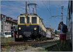 Der mächitige FZe 6/6 2002 der MOB bespannte den ersten Zug zum diesjährigen Pfingstfestival 2017 der Blonay Chamby Museumsbahn und wird hier in Blonay ausgiebig fotografiert.