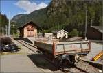 G�terwagen EK 154 im Bahnhof Le Ch�telard.