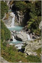 Der lauschige Bergbach heisst Rhône und fliesst im Tal als grosser Fluss durchs Wallis.
(30.09.2021)