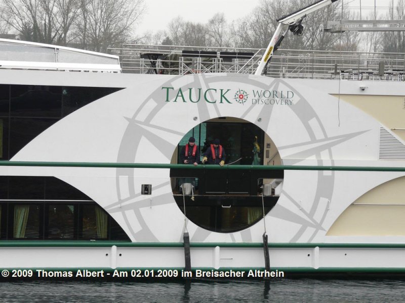 Weitere Fotos:  SWISS EMERALD  (2006) - Logo vom Charterer (Reiseveranstalter) Tauck World Discovery
